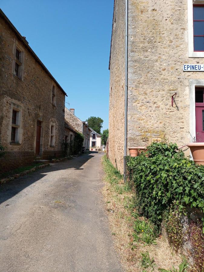 La Longere * Epineu-le-Chevreuil